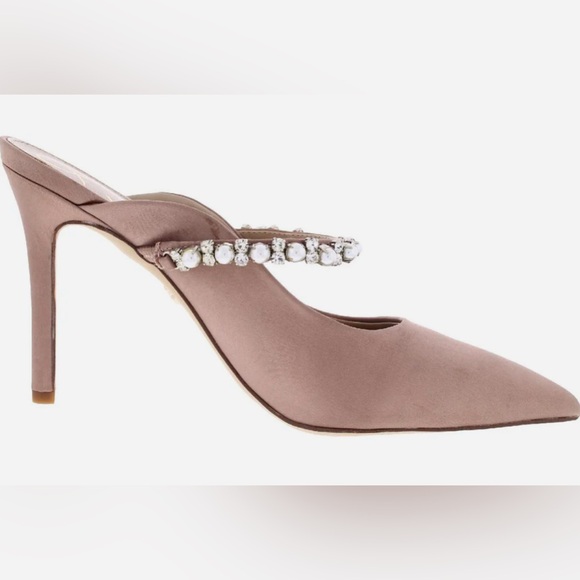 New women Sz 7.5M  evening glam  mules - Picture 1 of 17